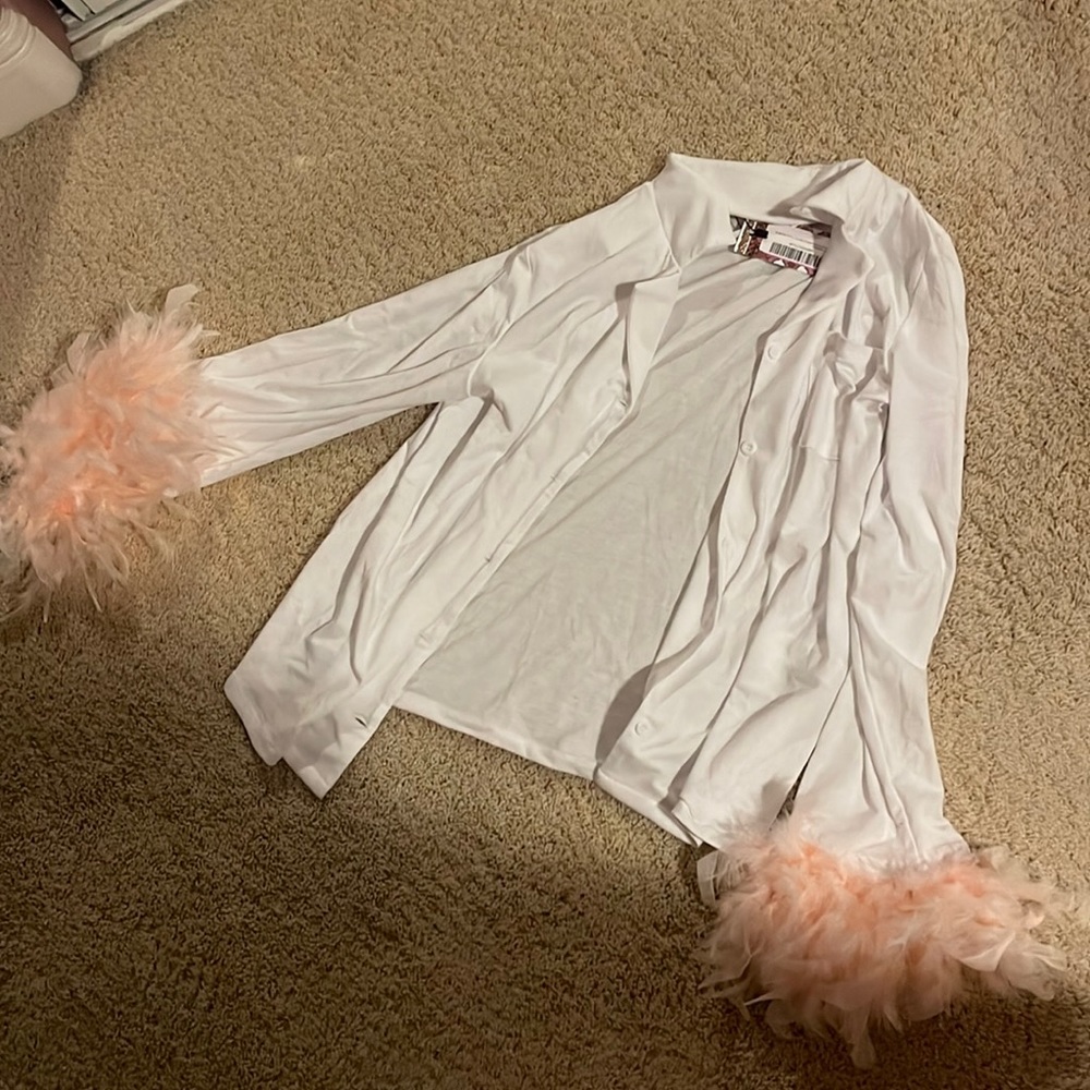 White pj set with pink feathers! Form boohoo! Size us 8!